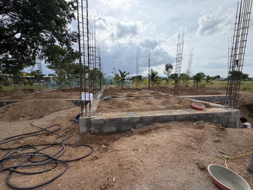 KSM Constructions — Foundation and Columns Layout